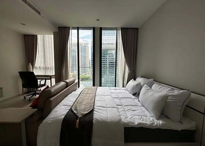 King Bed Bangkok