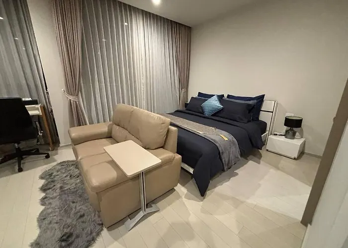 King Bed *