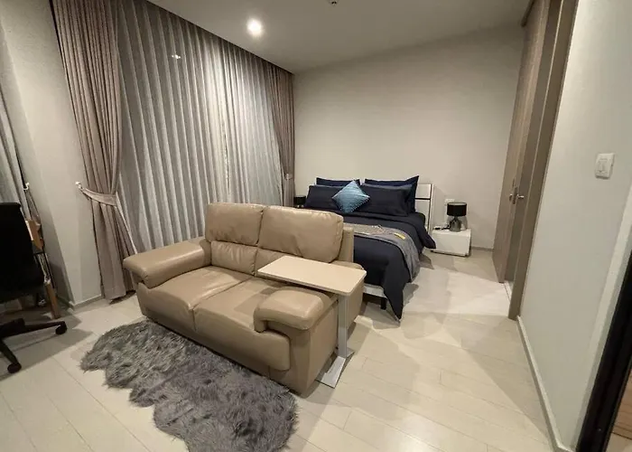 King Bed *