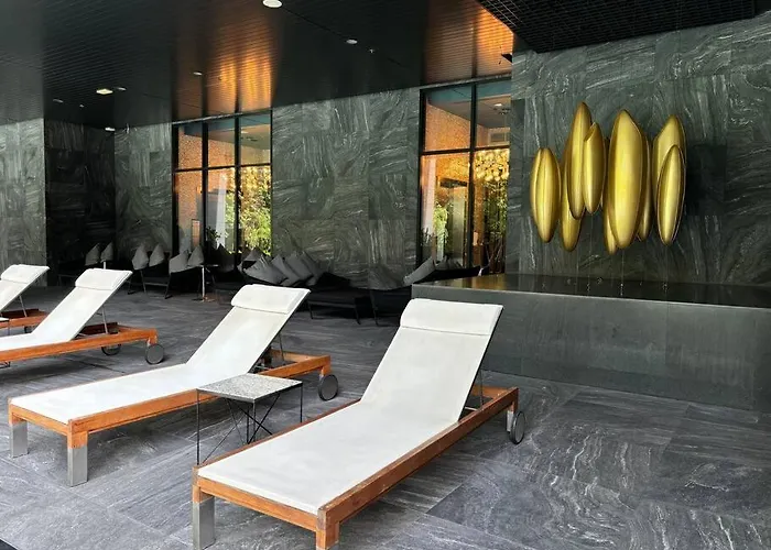 King Bed Bangkok