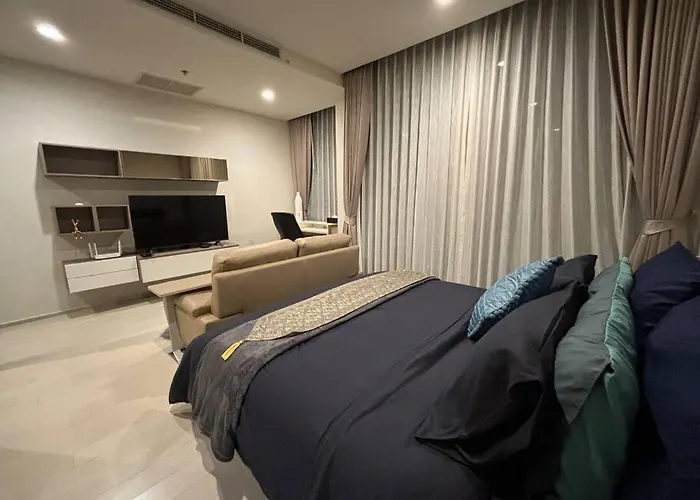 King Bed * Bangkok